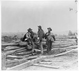 Trois prisonniers confédérés, Gettysburg, Pennsylvanie